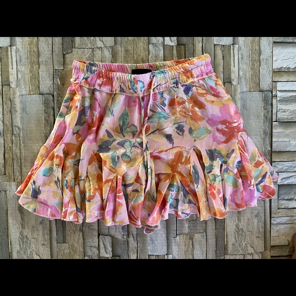 Vici Floral ruffle mini skirt M